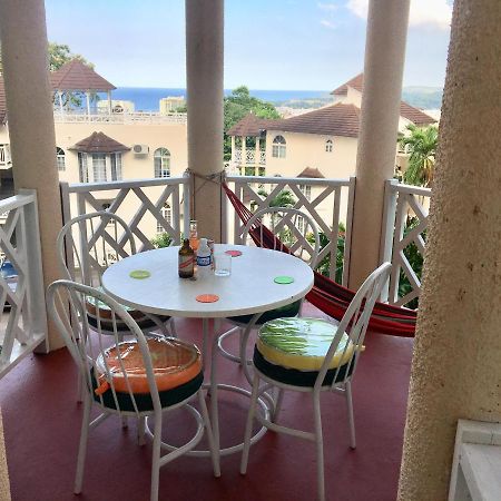 #D1 Castle Studio Wifi King Bed Ocho Rios Jamaica Екстериор снимка